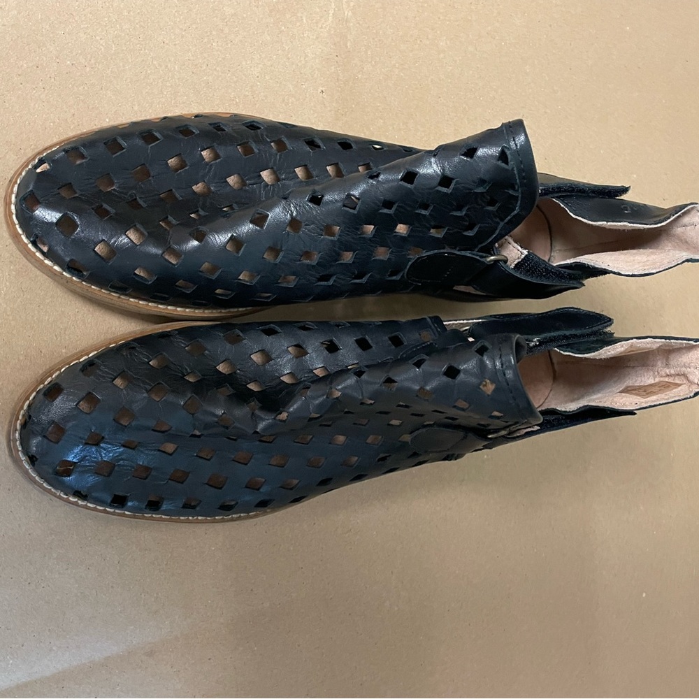 Musse and Cloud leather bootie